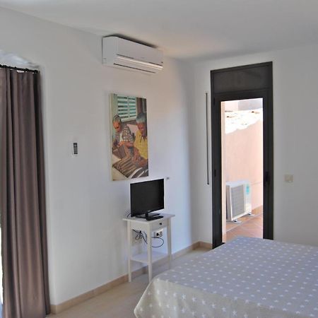 Apartaments Fonda Comerc Torroella de Montgrí Kültér fotó