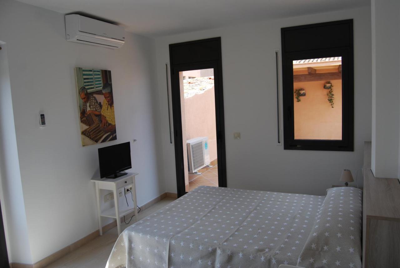 Apartaments Fonda Comerc Torroella de Montgrí Kültér fotó